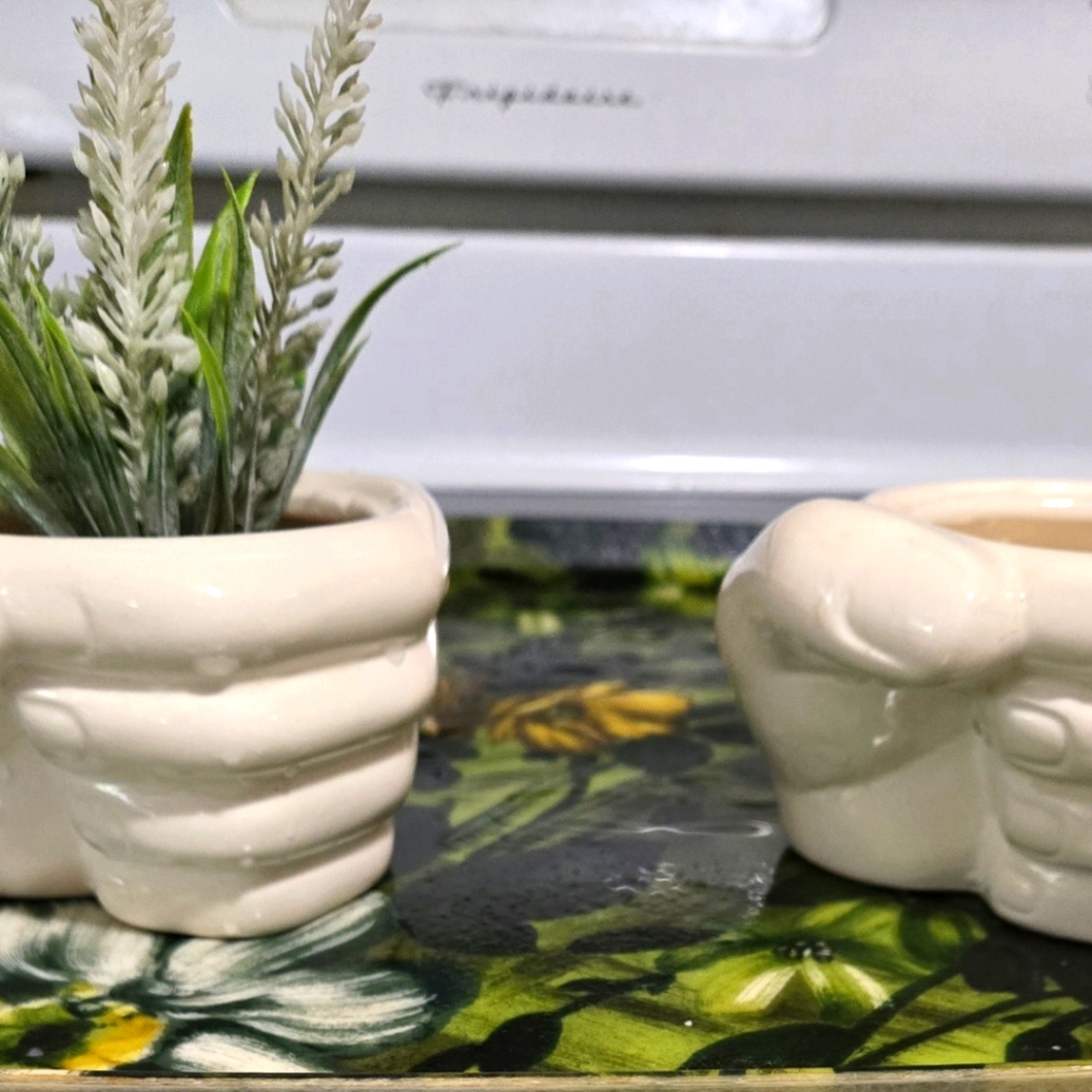 Ceramic Plant Holder